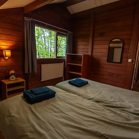 Vacation North Limburg 木屋 *